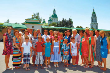 Родини працівників «ІПК Полтавазернопродукт» у рамках проекту відвідали славетний Мгарський монастир під Лубнами на Полтавщині